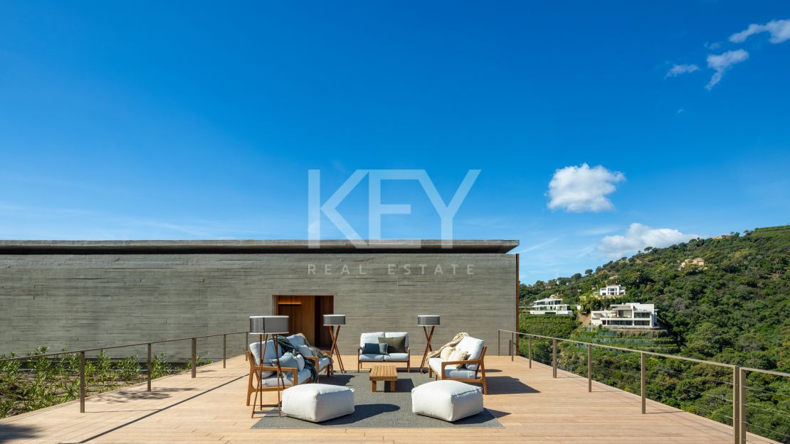 Архитектурный шедевр с видом на море и частным спа в Эль Мадроньяле, Бенахавис