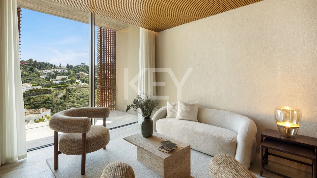 Архитектурный шедевр с видом на море и частным спа в Эль Мадроньяле, Бенахавис