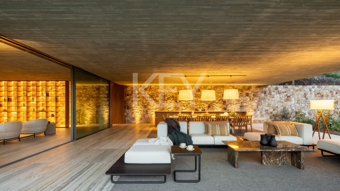 Архитектурный шедевр с видом на море и частным спа в Эль Мадроньяле, Бенахавис