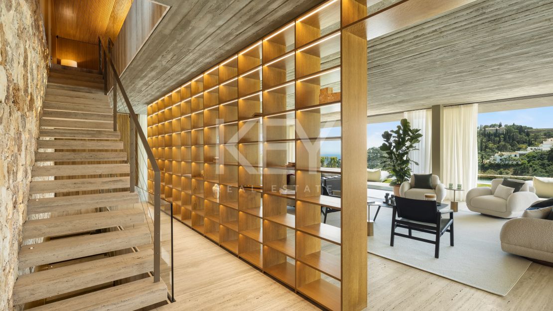 Архитектурный шедевр с видом на море и частным спа в Эль Мадроньяле, Бенахавис