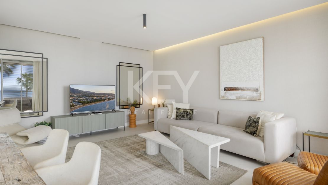 Квартира на первой линии моря с панорамным видом на море и эксклюзивными удобствами в Эстепоне