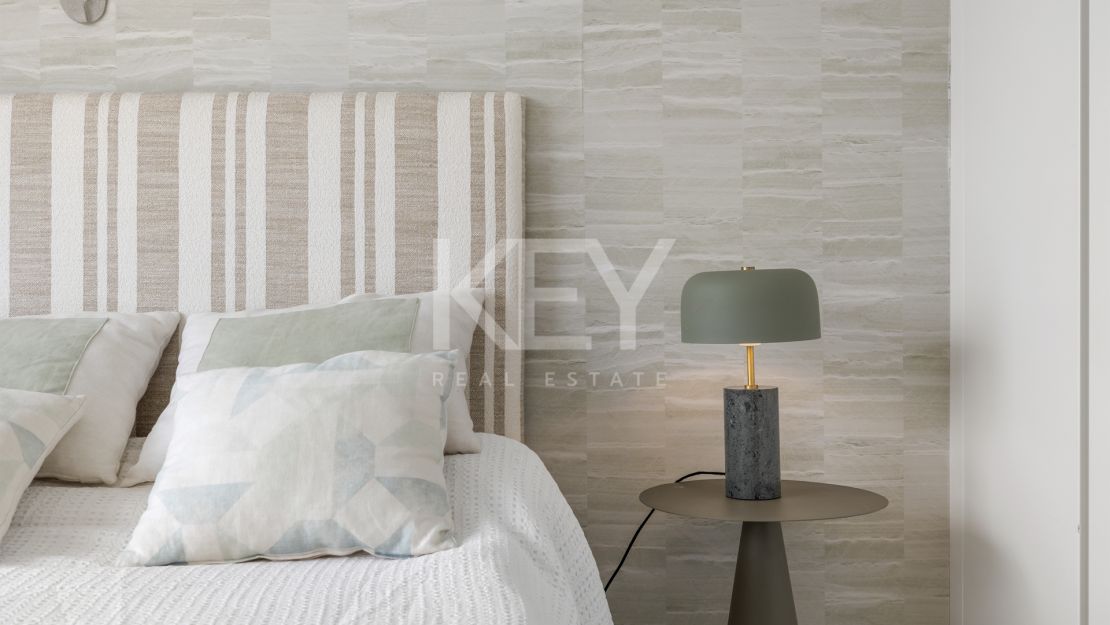 Квартира на первой линии моря с панорамным видом на море и эксклюзивными удобствами в Эстепоне