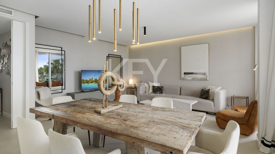 Квартира на первой линии моря с панорамным видом на море и эксклюзивными удобствами в Эстепоне