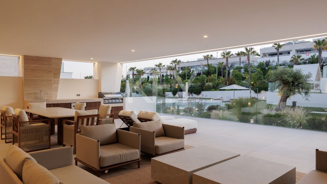 Ультра-стильные апартаменты на первом этаже с дизайнерским интерьером на Золотой Миле Марбельи