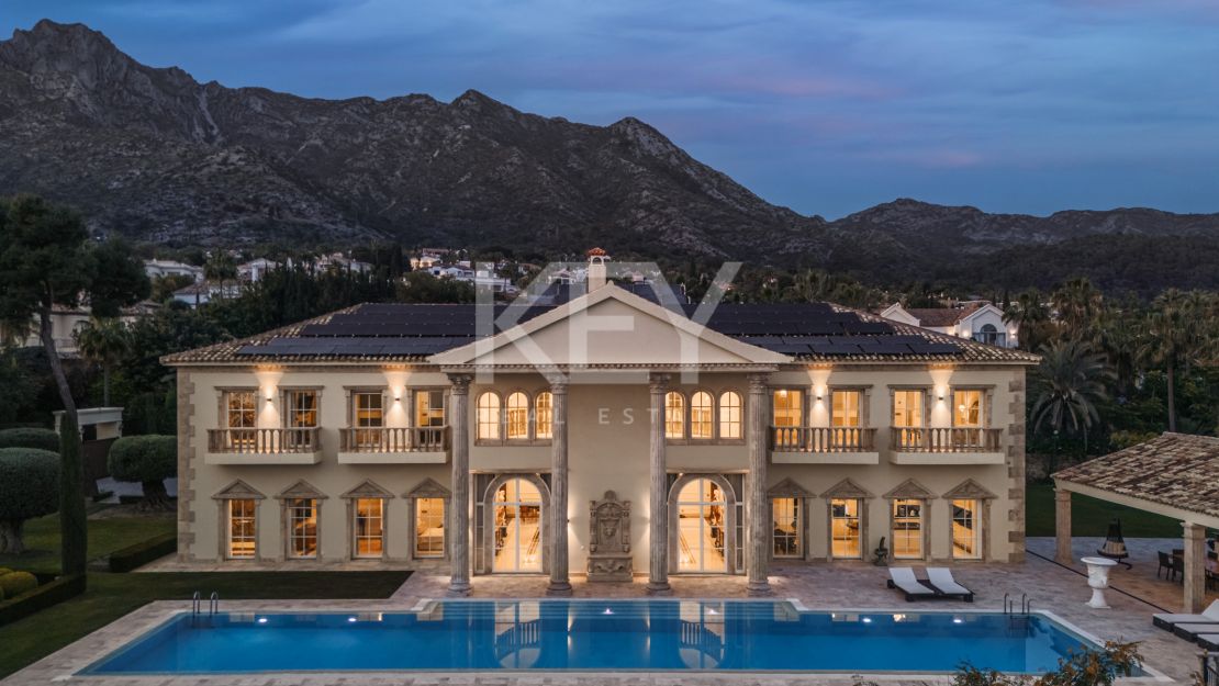 Великолепная неоклассическая вилла с видом на море и роскошными садами в Сьерра-Бланка, Золотая Миля Марбельи