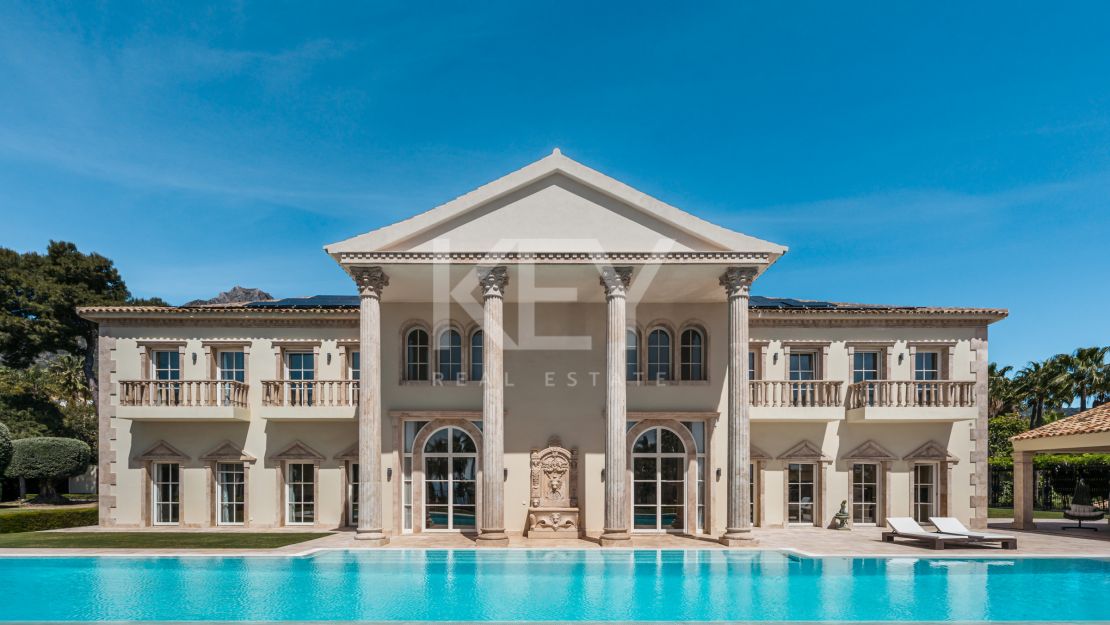 Великолепная неоклассическая вилла с видом на море и роскошными садами в Сьерра-Бланка, Золотая Миля Марбельи