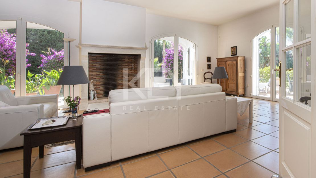 Элегантная андалузская вилла, окружённая пышными садами в Гуадальмина Баха, Сан-Педро-де-Алькантара