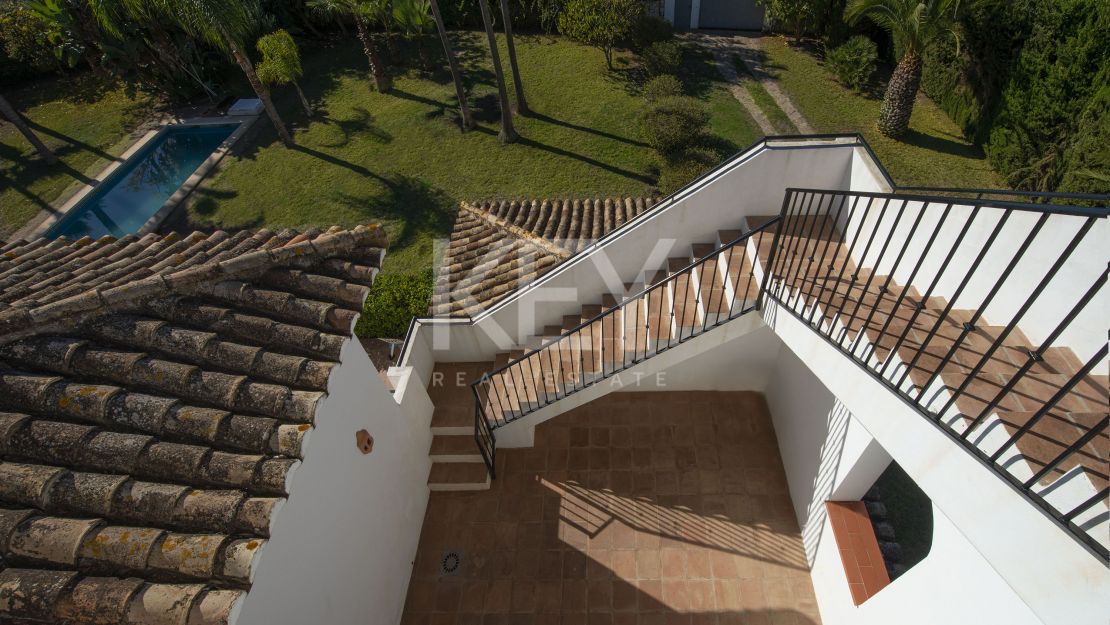 Элегантная андалузская вилла, окружённая пышными садами в Гуадальмина Баха, Сан-Педро-де-Алькантара