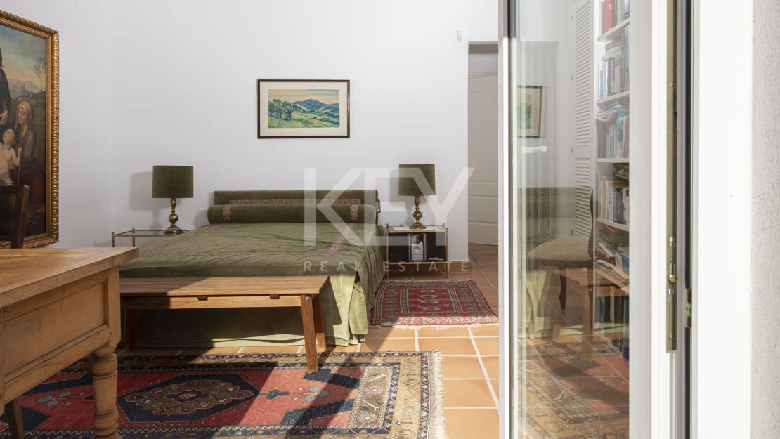 Элегантная андалузская вилла, окружённая пышными садами в Гуадальмина Баха, Сан-Педро-де-Алькантара