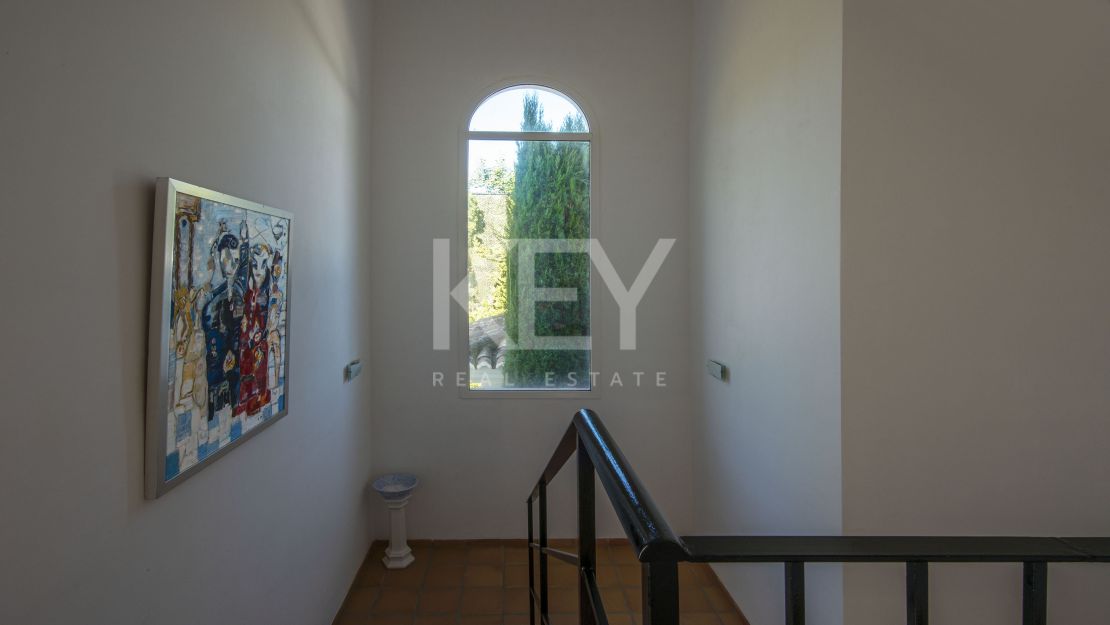 Элегантная андалузская вилла, окружённая пышными садами в Гуадальмина Баха, Сан-Педро-де-Алькантара