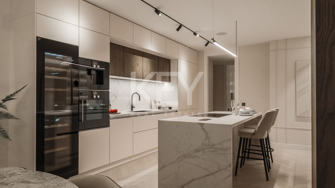 Элегантные апартаменты с четырьмя спальнями и панорамным видом на море в Ла Серкилья, Нуэва Андалусия