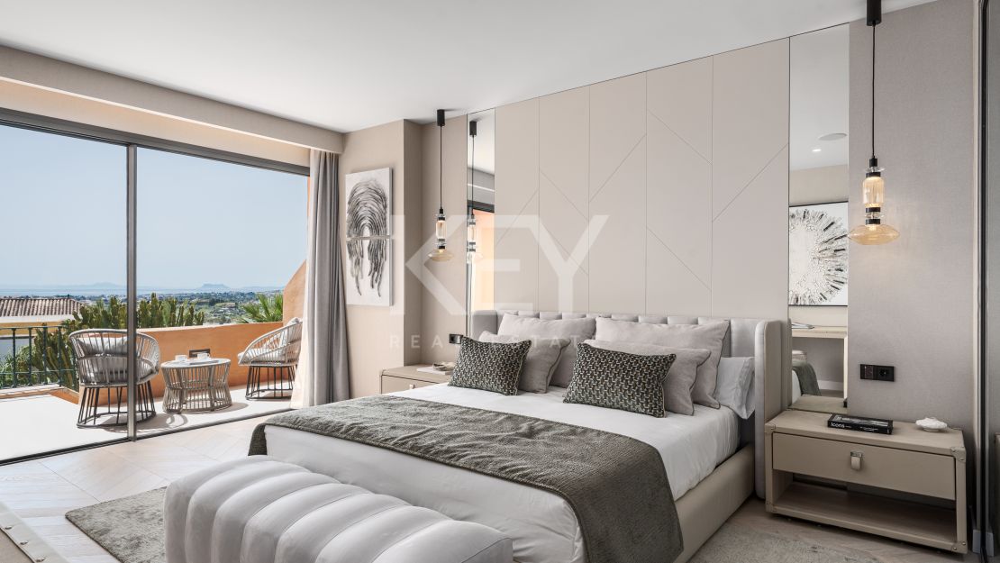Элегантные апартаменты с четырьмя спальнями и панорамным видом на море в Ла Серкилья, Нуэва Андалусия
