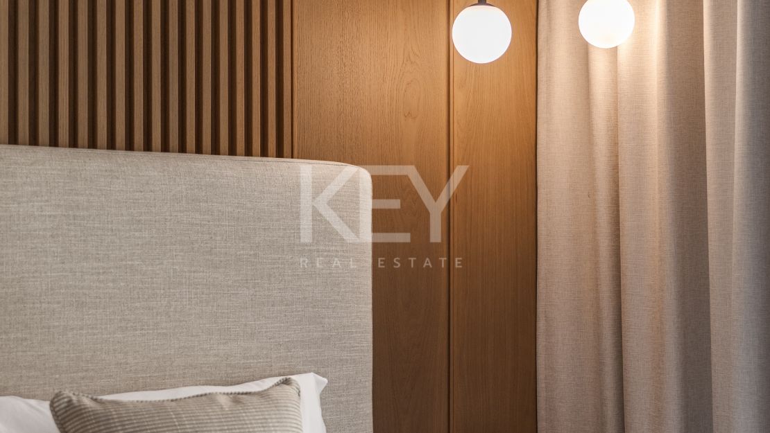 Fully renovated townhouse with sea views and rooftop lounge in La Quinta, Benahavís