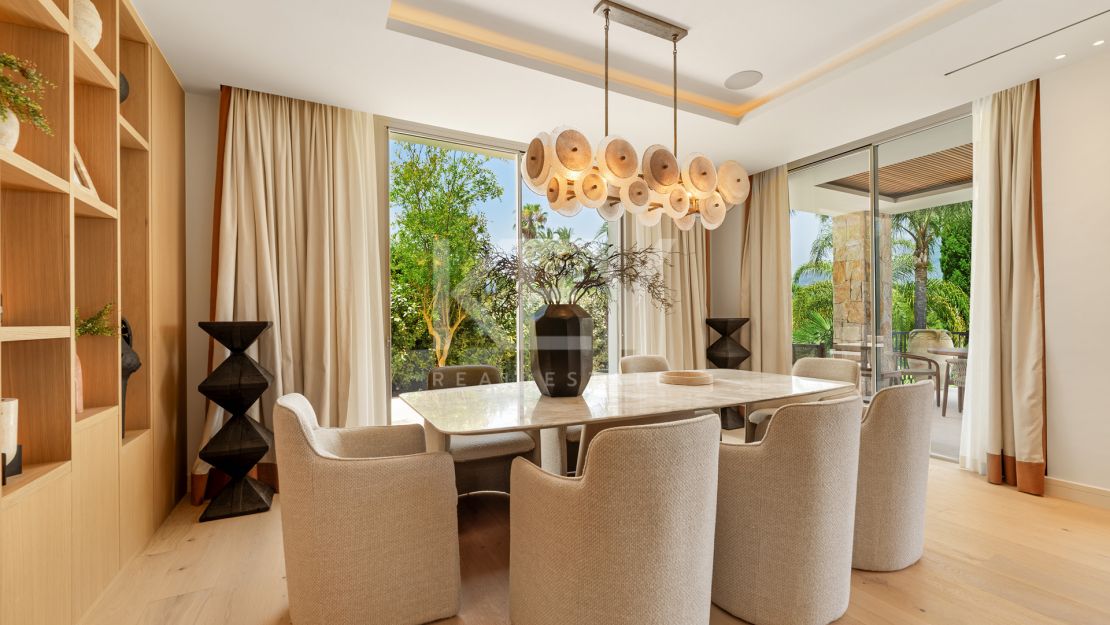 Villa de diseño con estilo mediterráneo orgánico en Nueva Andalucía, Marbella