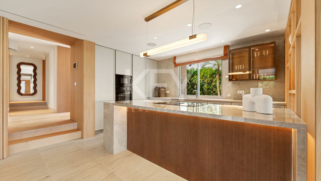 Villa de diseño con estilo mediterráneo orgánico en Nueva Andalucía, Marbella