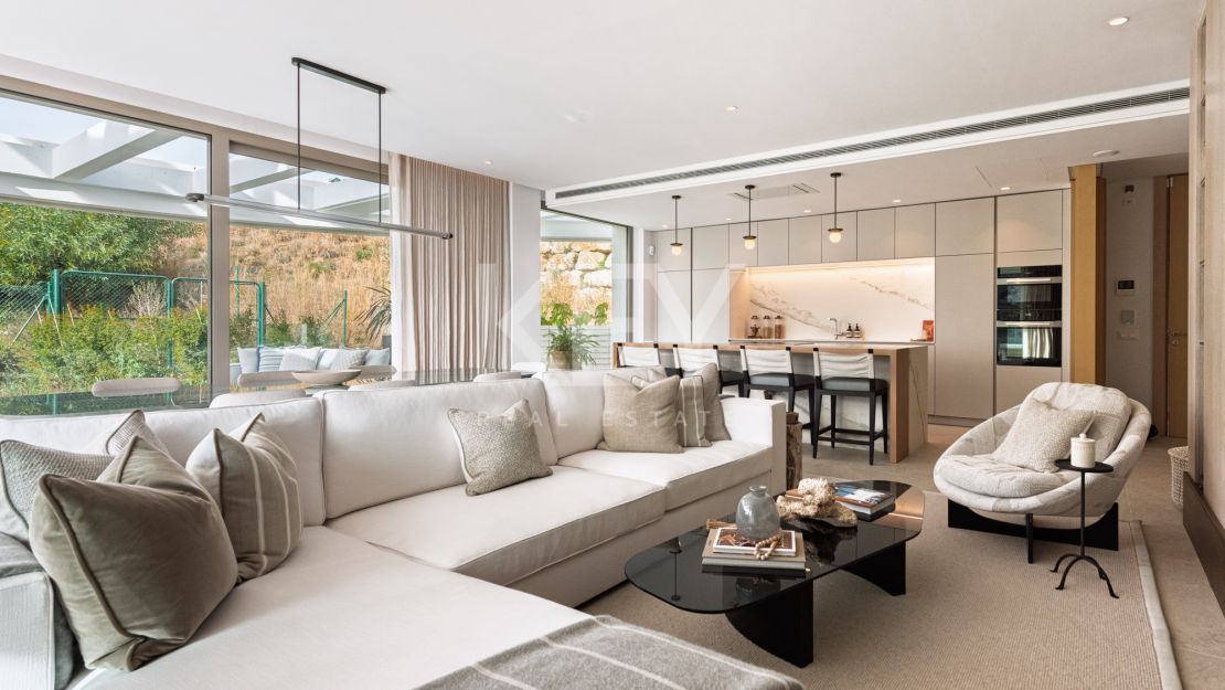 Modern ground floor apartment with panoramic views in The View Marbella, Benahavis