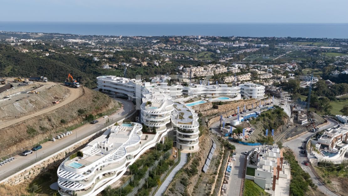 Modern ground floor apartment with panoramic views in The View Marbella, Benahavis