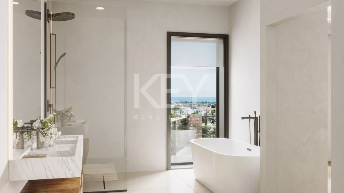 Panoramic view villa with full privacy and modern comfort in Altos de La Quinta, Benahavis