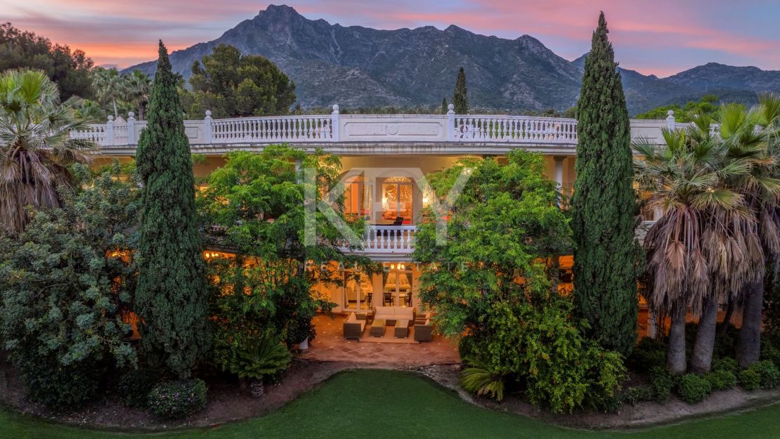 Timeless neoclassical Villa in Rocio de Nagüeles, Marbella Golden Mile