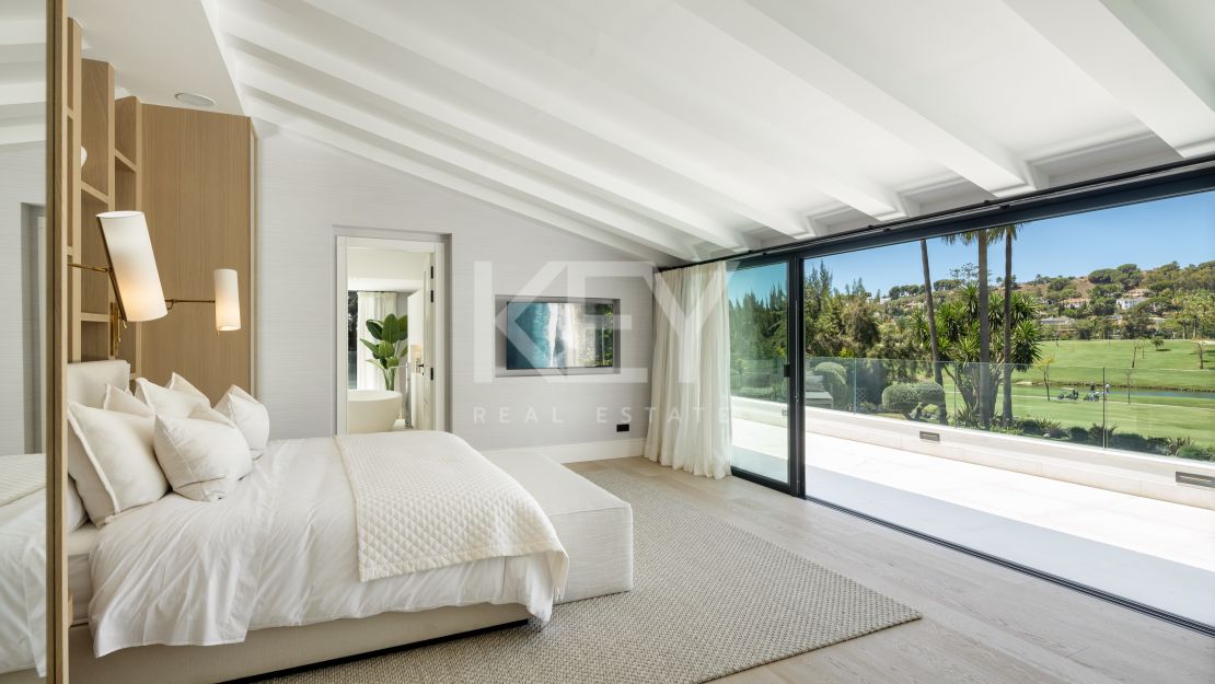 Modern golf-front Villa in the heart of Las Brisas, Nueva Andalucia