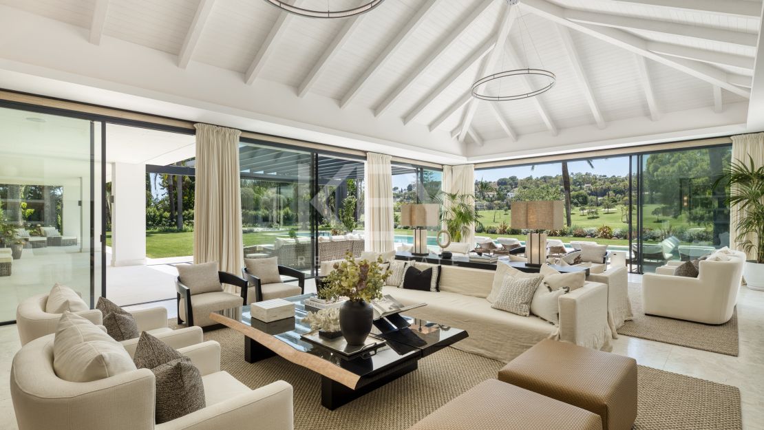 Modern golf-front Villa in the heart of Las Brisas, Nueva Andalucia
