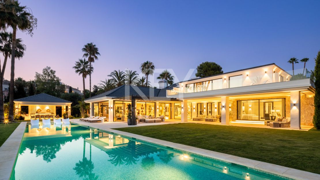 Modern golf-front Villa in the heart of Las Brisas, Nueva Andalucia