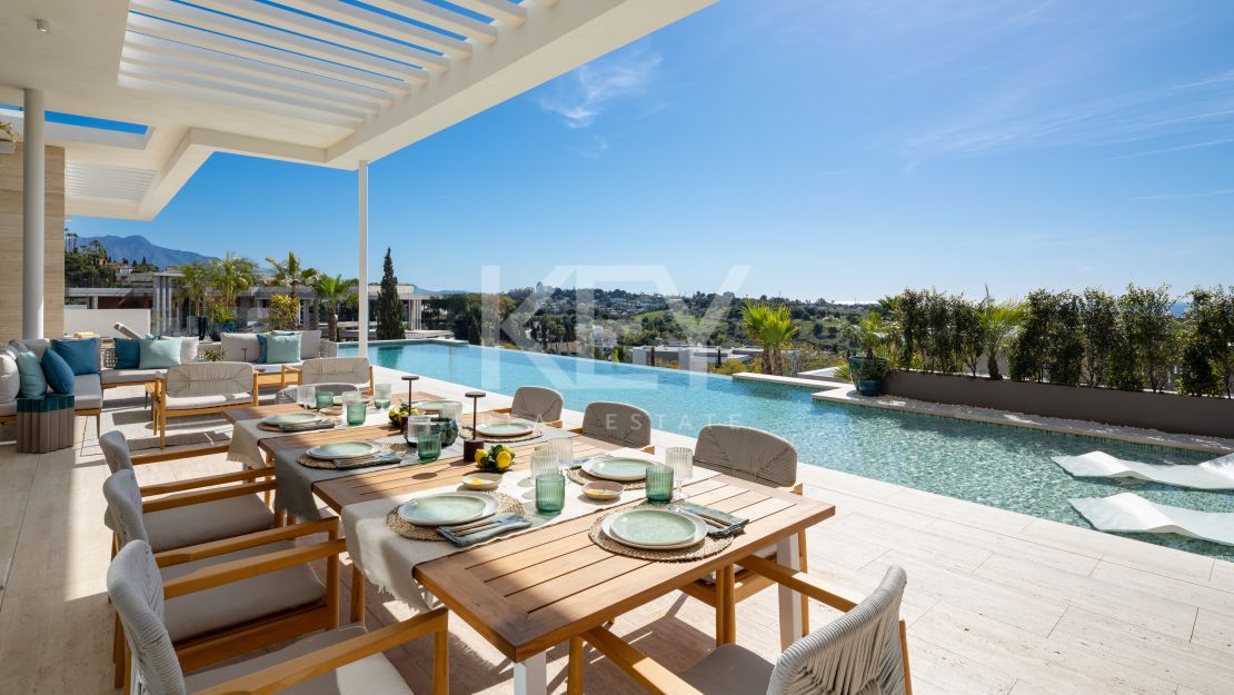 Архитектурный шедевр: вилла с СПА и видом на море в Лос Фламингос, Бенахавис