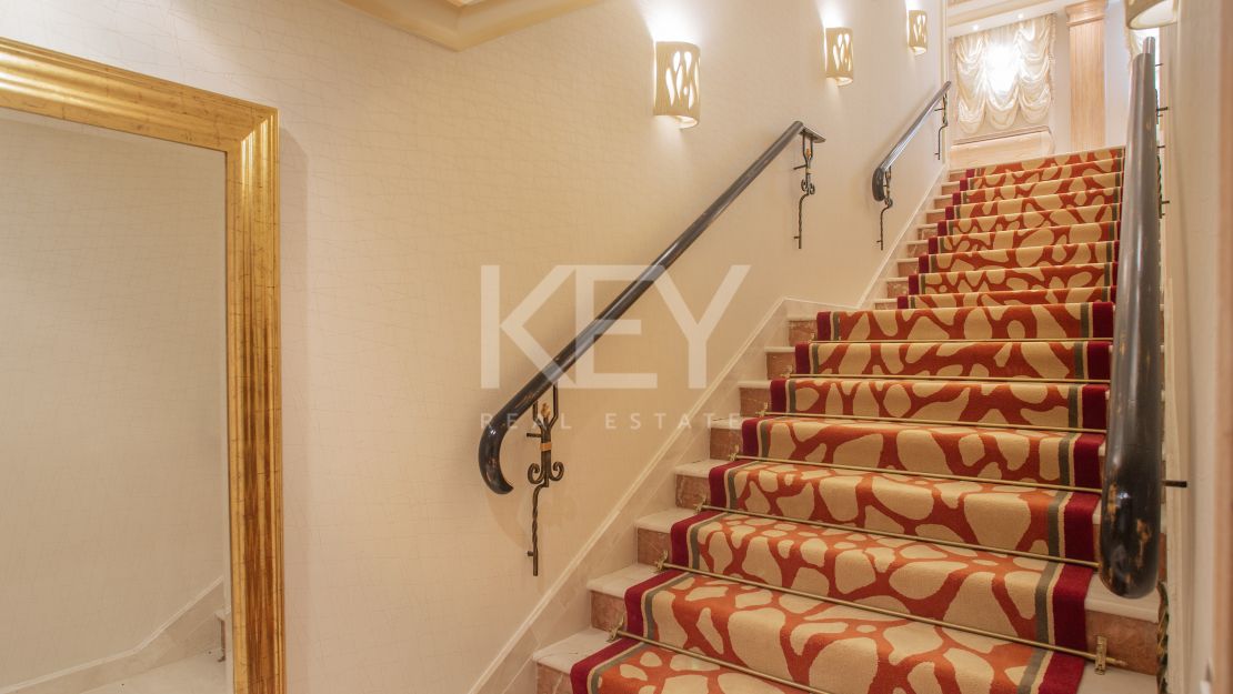 Frontline Penthouse with panoramic sea views in Kempinski Resort, Estepona