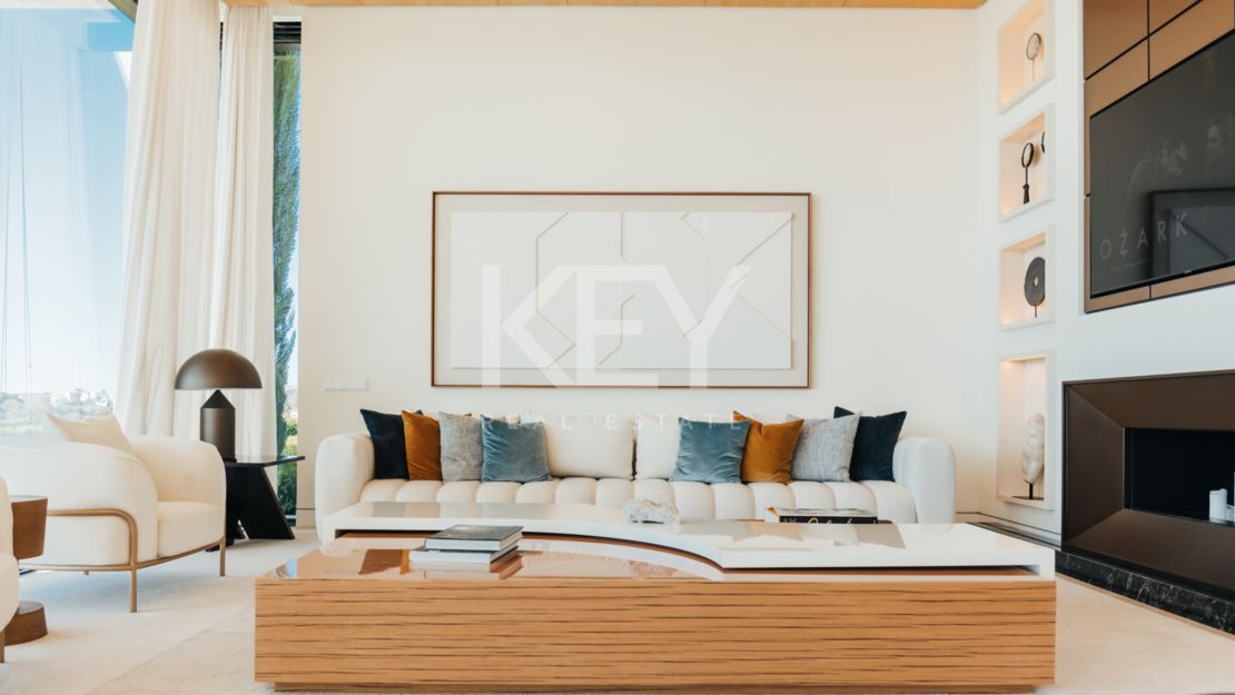 Исключительная современная вилла с панорамным видом на море в Ла Кинта, Бенахавис