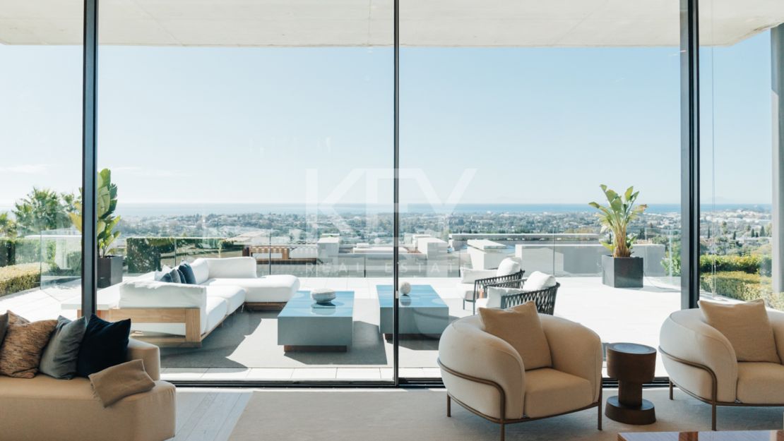 Исключительная современная вилла с панорамным видом на море в Ла Кинта, Бенахавис