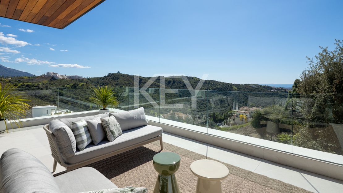 Obra maestra de nueva construcción: Villa con vistas al mar en Lomas de La Quinta, Benahavís
