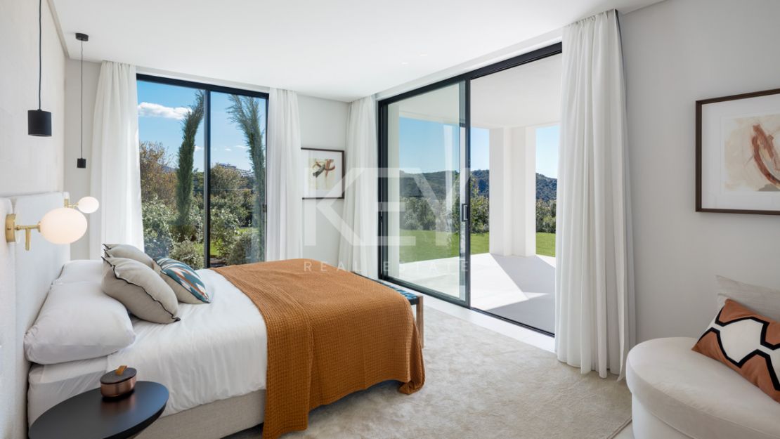 Obra maestra de nueva construcción: Villa con vistas al mar en Lomas de La Quinta, Benahavís