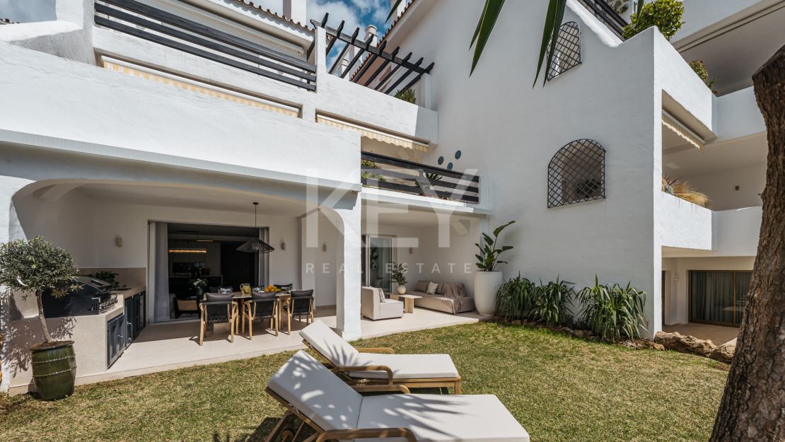 Frontline beach Apartment with Mediterranean charm on Coral Beach, Marbella Golden Mile