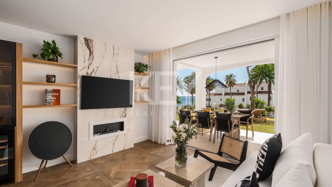 Frontline beach Apartment with Mediterranean charm on Coral Beach, Marbella Golden Mile