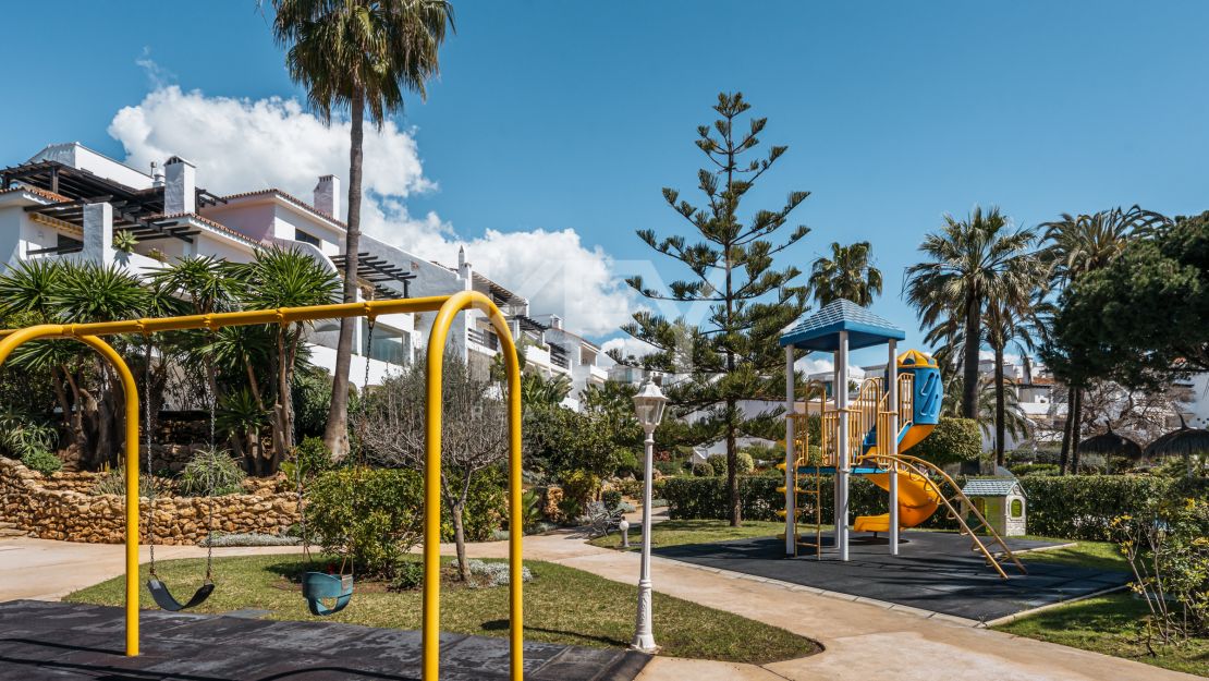 Frontline beach Apartment with Mediterranean charm on Coral Beach, Marbella Golden Mile