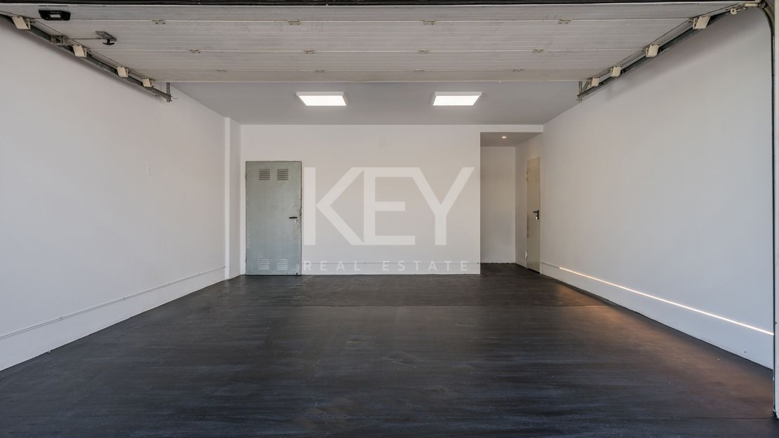 Андалузская вилла с видом на Ла Конча в Лас-Брисас, Нуэва Андалусия