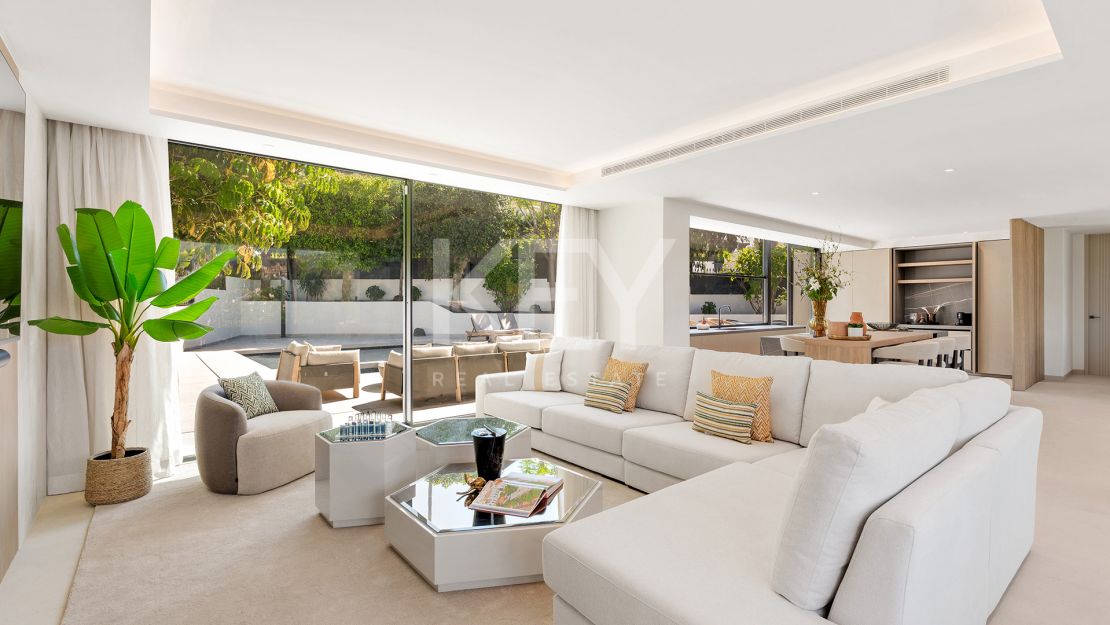 Андалузская вилла с видом на Ла Конча в Лас-Брисас, Нуэва Андалусия