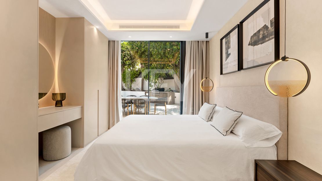 Андалузская вилла с видом на Ла Конча в Лас-Брисас, Нуэва Андалусия