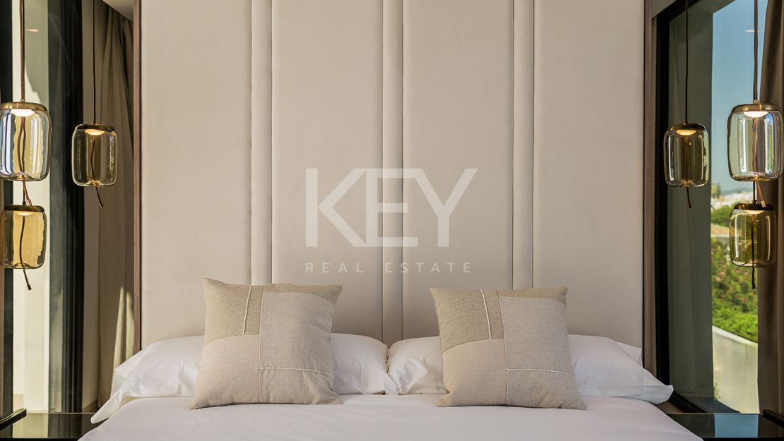 Андалузская вилла с видом на Ла Конча в Лас-Брисас, Нуэва Андалусия