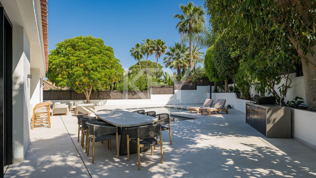 Андалузская вилла с видом на Ла Конча в Лас-Брисас, Нуэва Андалусия