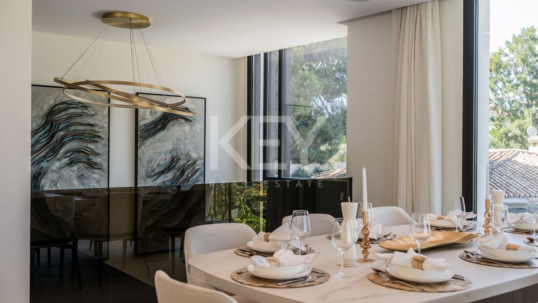 Андалузская вилла с видом на Ла Конча в Лас-Брисас, Нуэва Андалусия