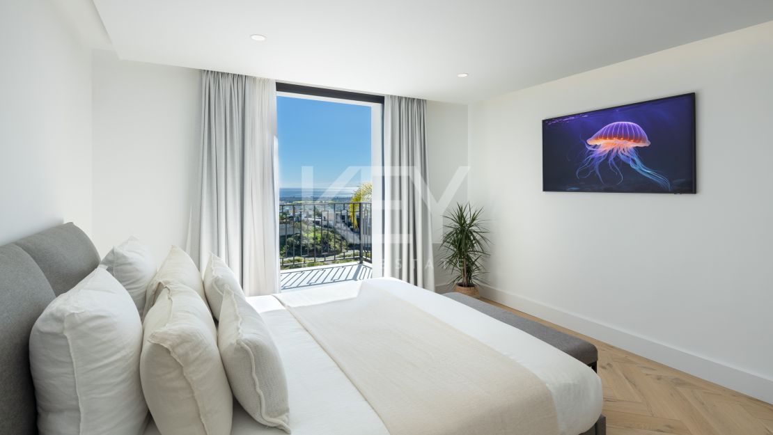 Вилла с панорамными видами и изысканным дизайном в Ла Кинта, Бенахавис