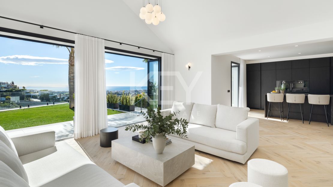 Вилла с панорамными видами и изысканным дизайном в Ла Кинта, Бенахавис