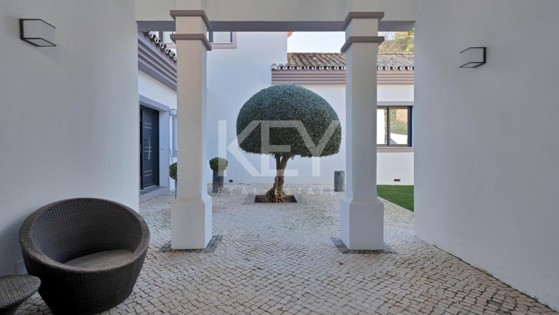 Новая роскошная вилла – уединение и панорамные виды в Монте Майор, Бенахавис