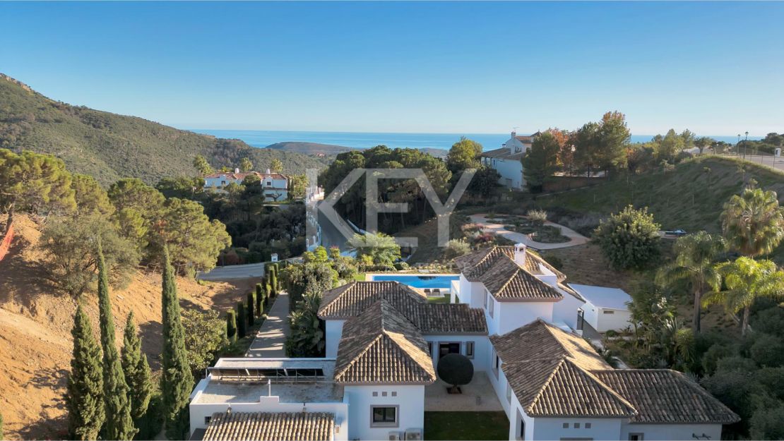 Новая роскошная вилла – уединение и панорамные виды в Монте Майор, Бенахавис