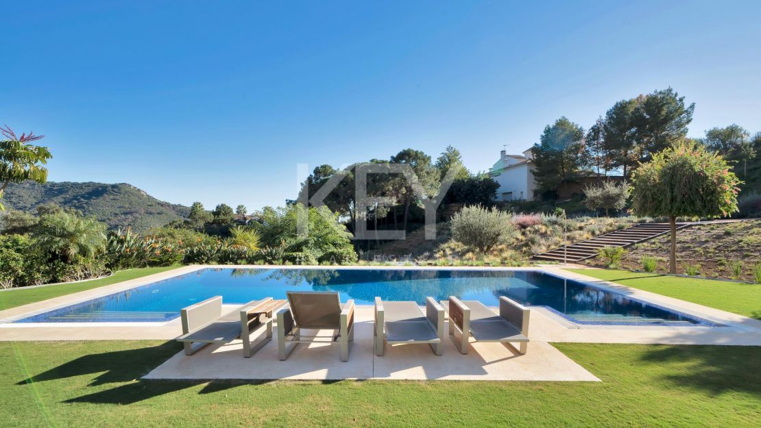 Новая роскошная вилла – уединение и панорамные виды в Монте Майор, Бенахавис
