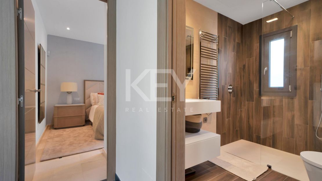 Новая роскошная вилла – уединение и панорамные виды в Монте Майор, Бенахавис