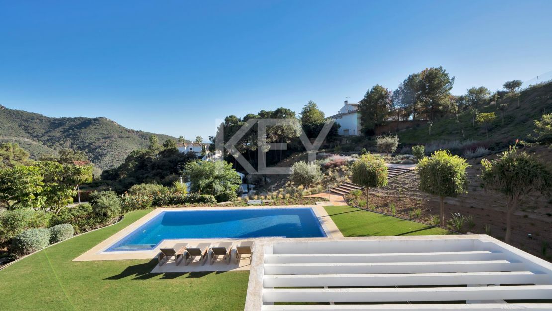 Новая роскошная вилла – уединение и панорамные виды в Монте Майор, Бенахавис