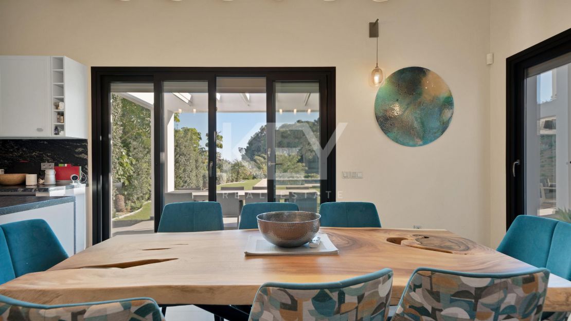 Новая роскошная вилла – уединение и панорамные виды в Монте Майор, Бенахавис