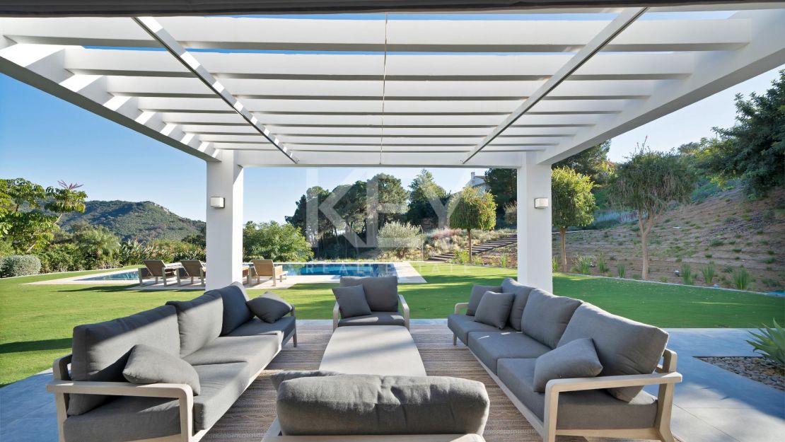 Новая роскошная вилла – уединение и панорамные виды в Монте Майор, Бенахавис